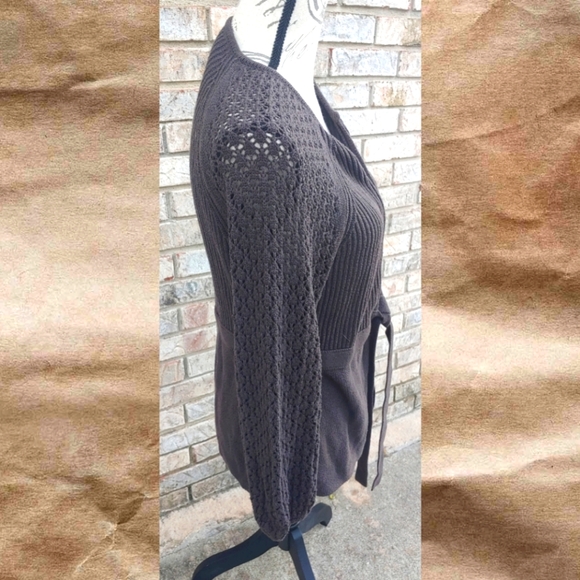 ✨Bell Sleeve✨Tahari Dark Brown Tie Front Open Weave Design Cardigan Sweater S - Picture 5 of 5